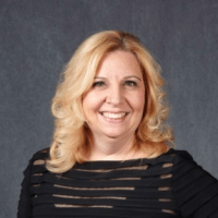 Deborah Thompson Headshot