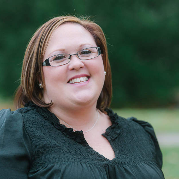 headshot of jennifer van beekum